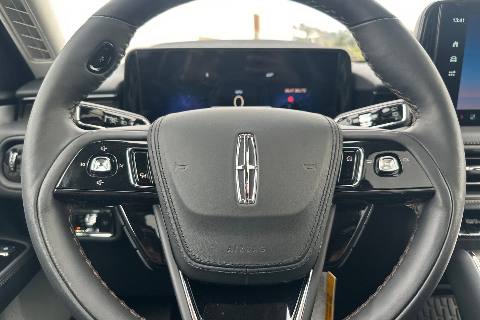 New 2026 Lincoln Aviator Reserve w/ Luxury Package image 22