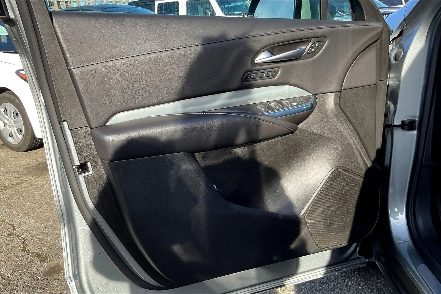 Used 2023 Cadillac XT4 Premium Luxury image 22