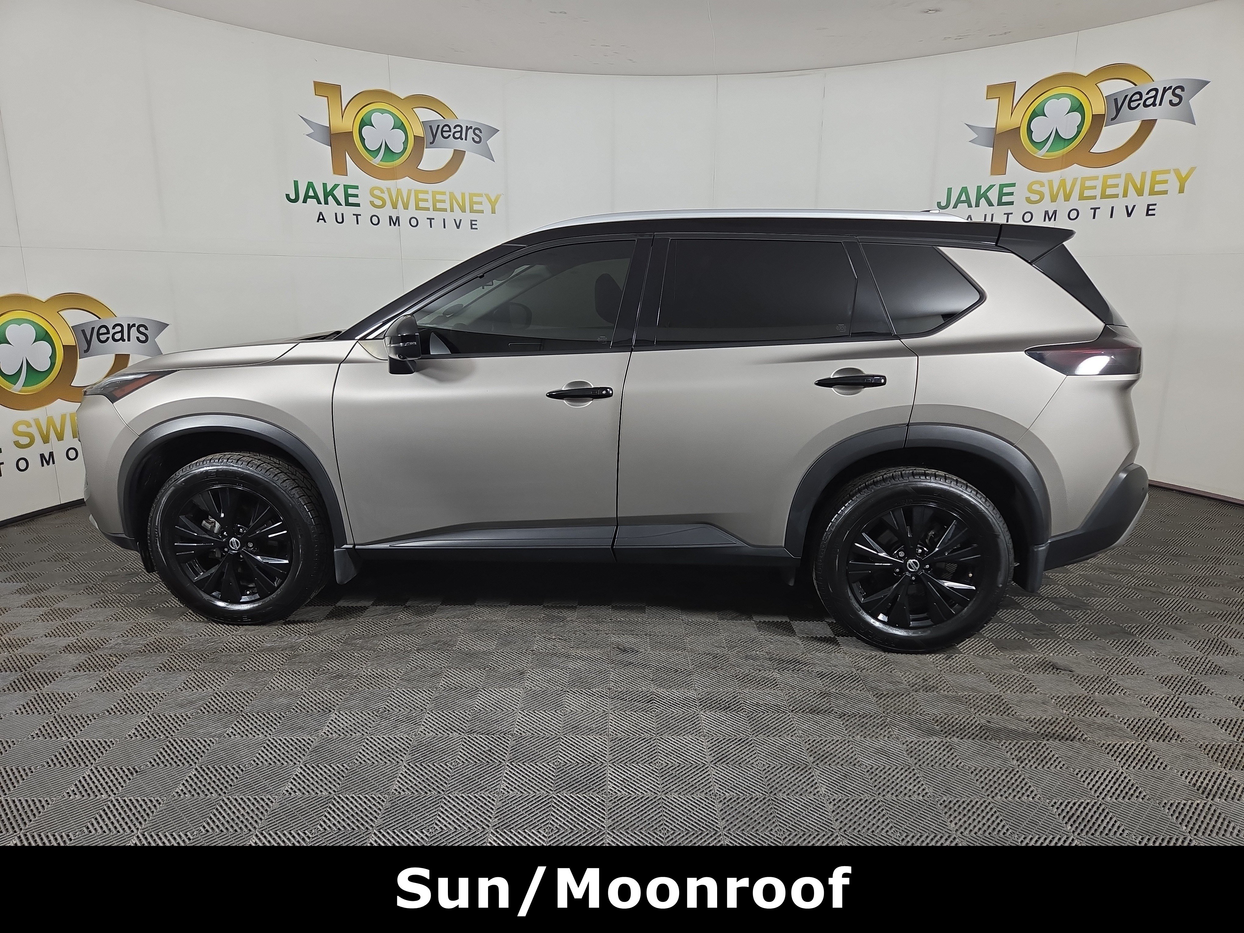 Used 2021 Nissan Rogue SV w/ Premium Package AWD/4WD image 6