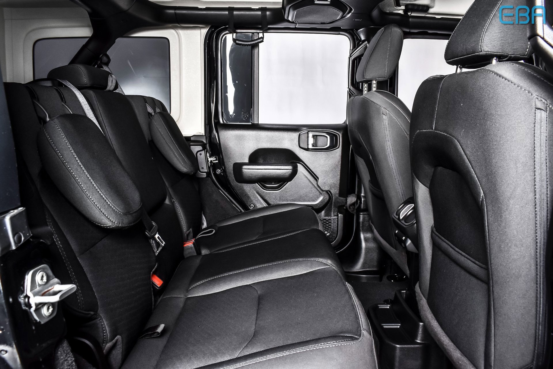 Used 2023 Jeep Wrangler Unlimited w/ Convenience Group image 23