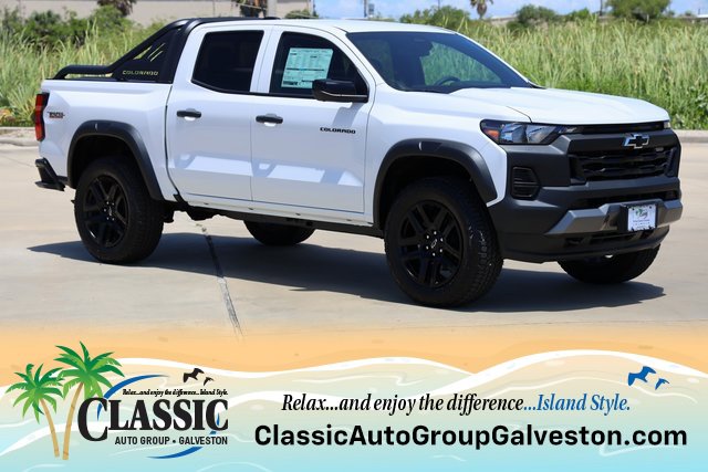 New 2025 Chevrolet Colorado Trail Boss w/ Midnight Edition
