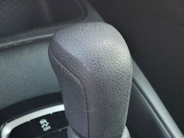 Used 2020 Toyota Corolla LE FWD image 12