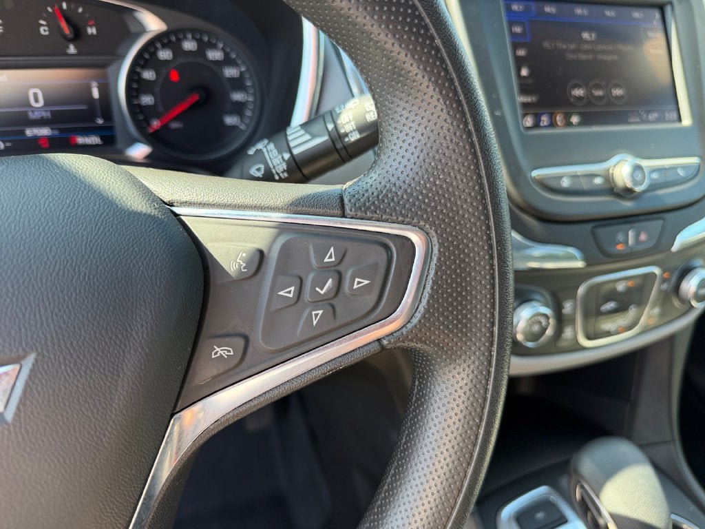 Used 2023 Chevrolet Equinox LT AWD/4WD image 17