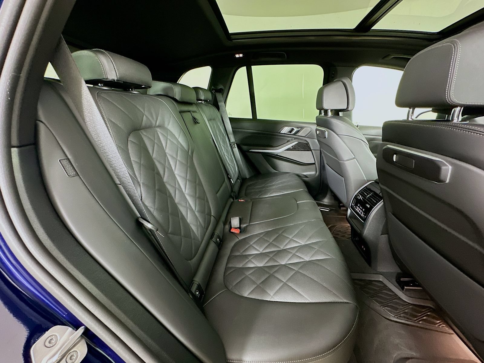 New 2026 BMW X5 xDrive40i w/ M Sport Package AWD/4WD image 41
