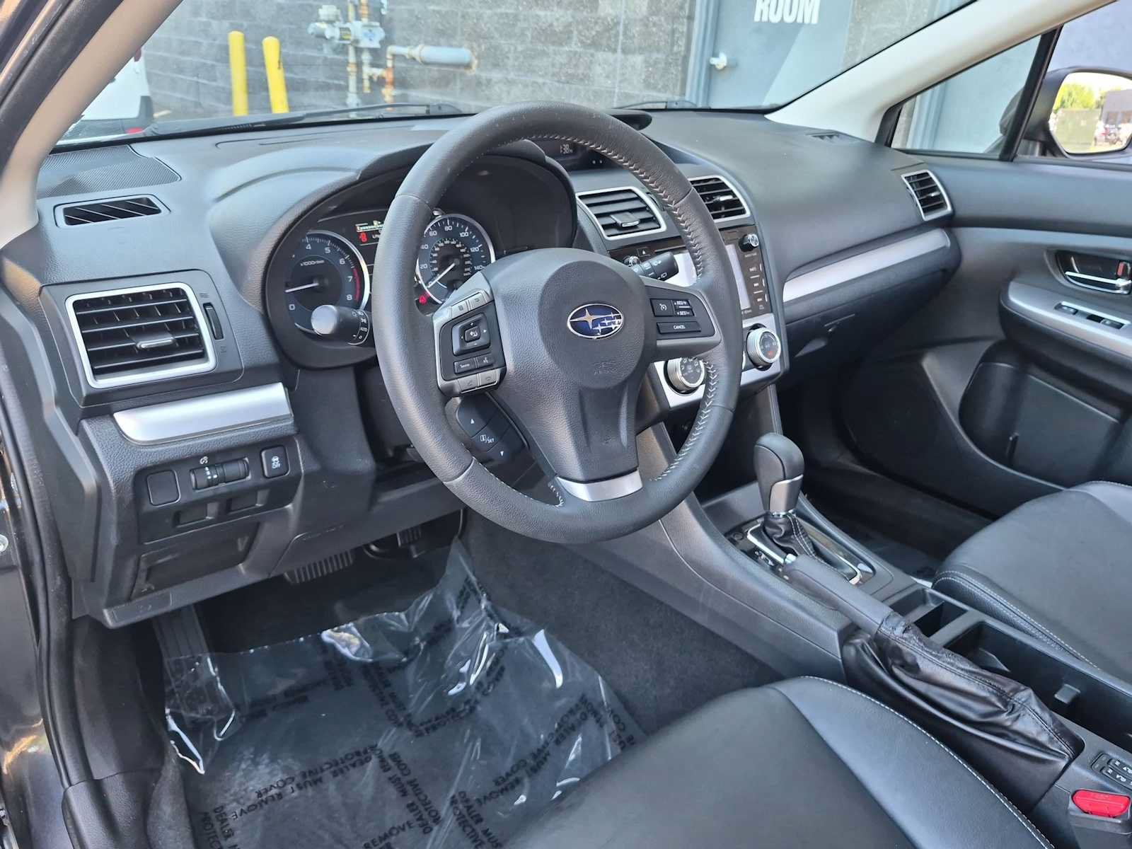 Used 2015 Subaru Crosstrek 2.0i Limited w/ Popular Package #2 AWD/4WD image 10