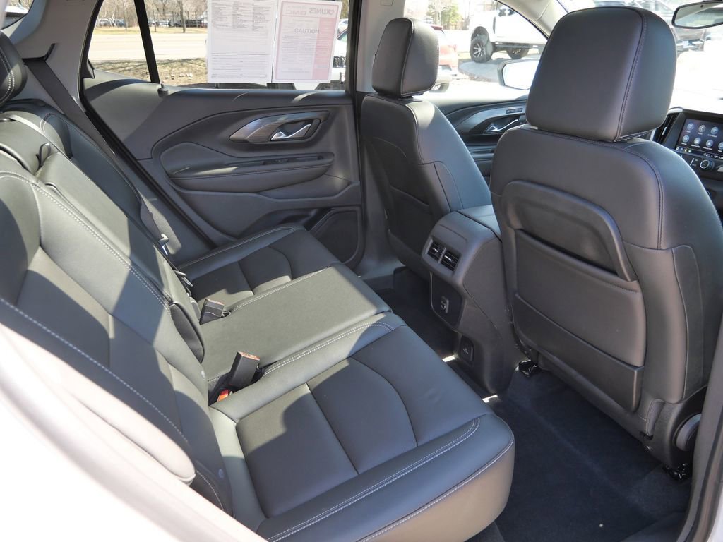 Used 2023 GMC Terrain SLT w/ Tech Package image 22