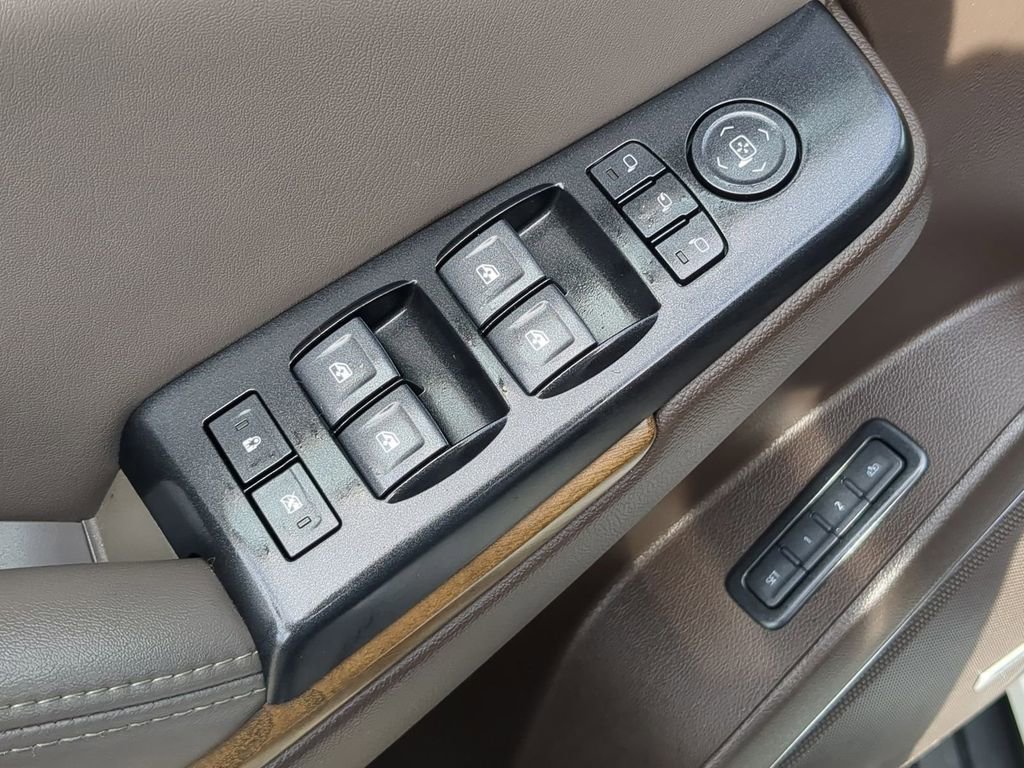 Used 2020 GMC Yukon XL Denali w/ Open Road Package image 26