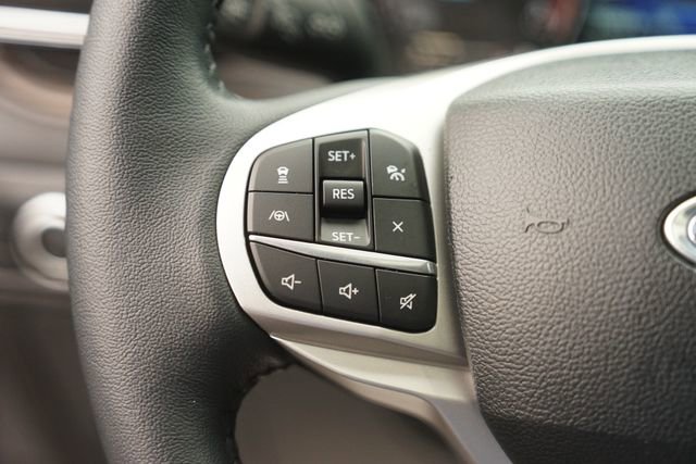 Certified 2023 Ford Explorer Limited w/ Limited Technology Package RWD image 25
