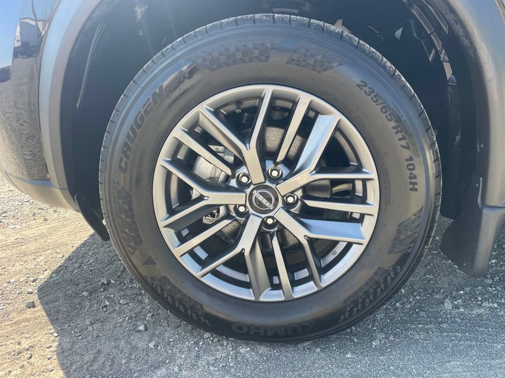 Used 2023 Nissan Rogue S AWD/4WD image 19