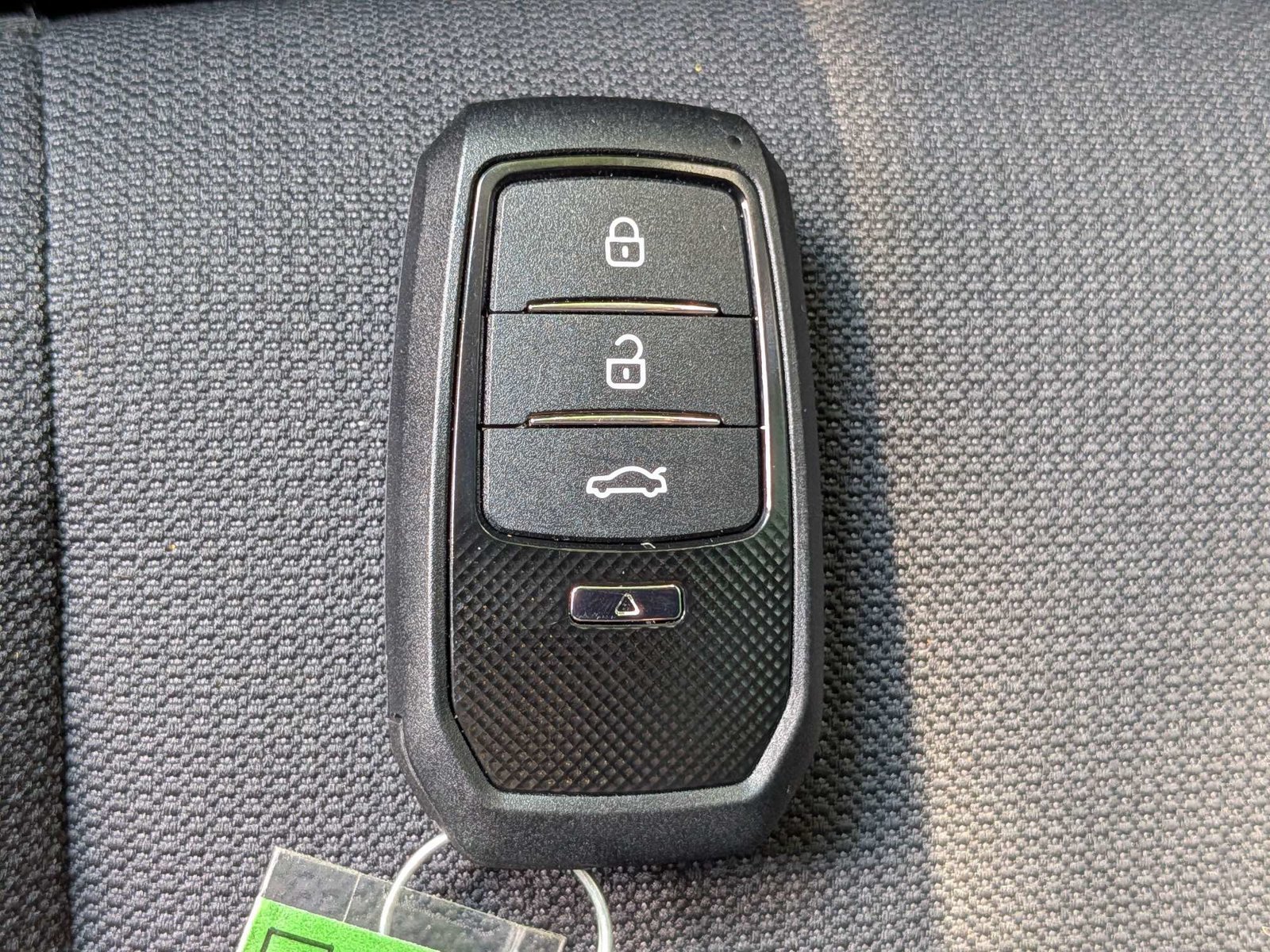 Used 2025 Toyota Corolla LE w/ Convenience Package FWD image 26
