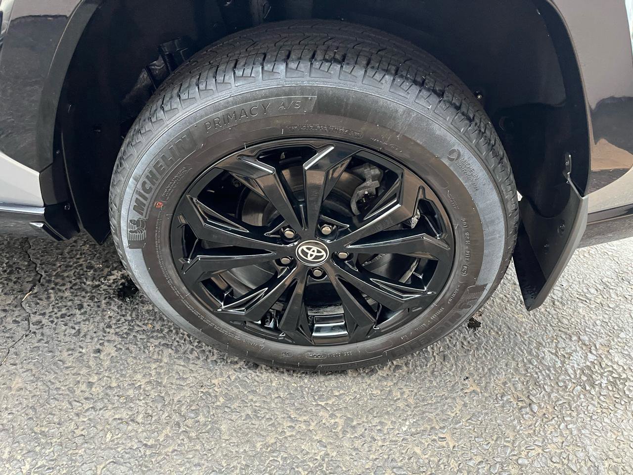 Used 2025 Toyota RAV4 XSE w/ Weather Package image 16