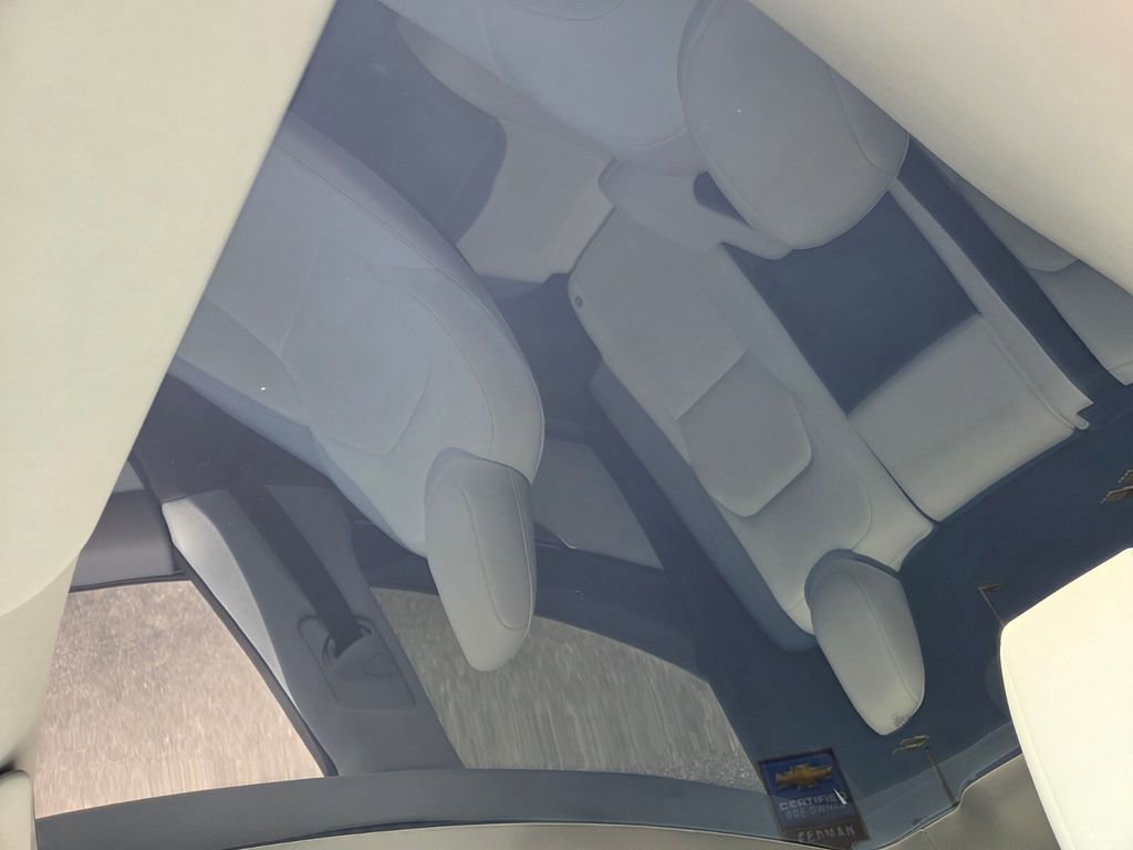 Used 2026 Tesla Model Y 2WD image 6