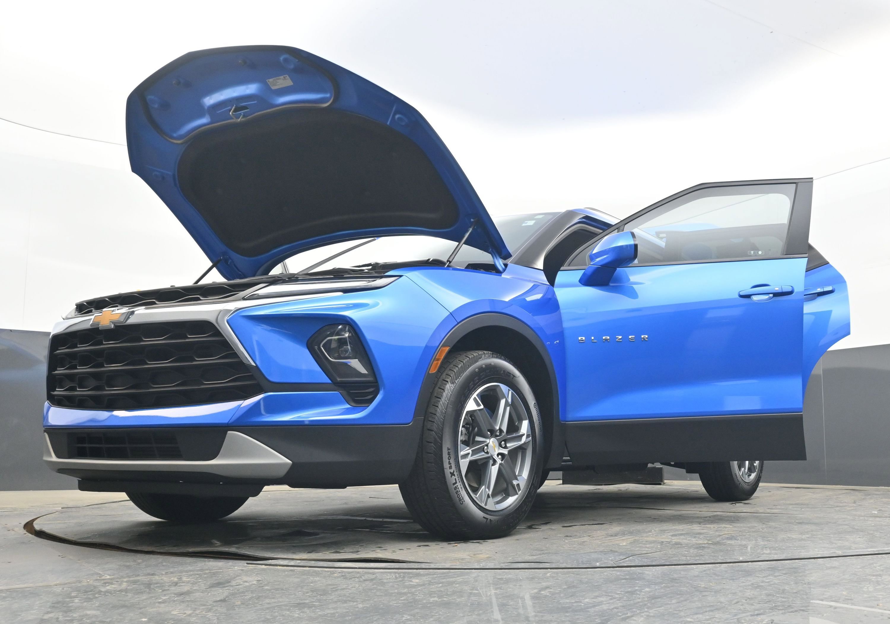 Certified 2024 Chevrolet Blazer LT w/ Convenience Package image 41