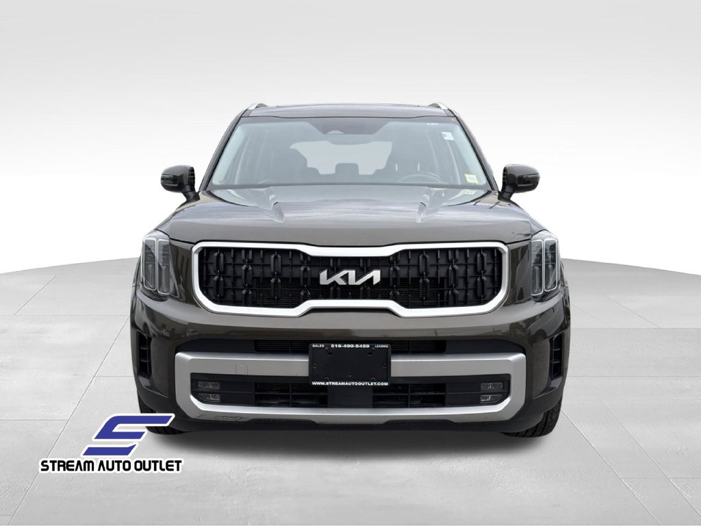 Used 2023 Kia Telluride EX AWD/4WD image 2