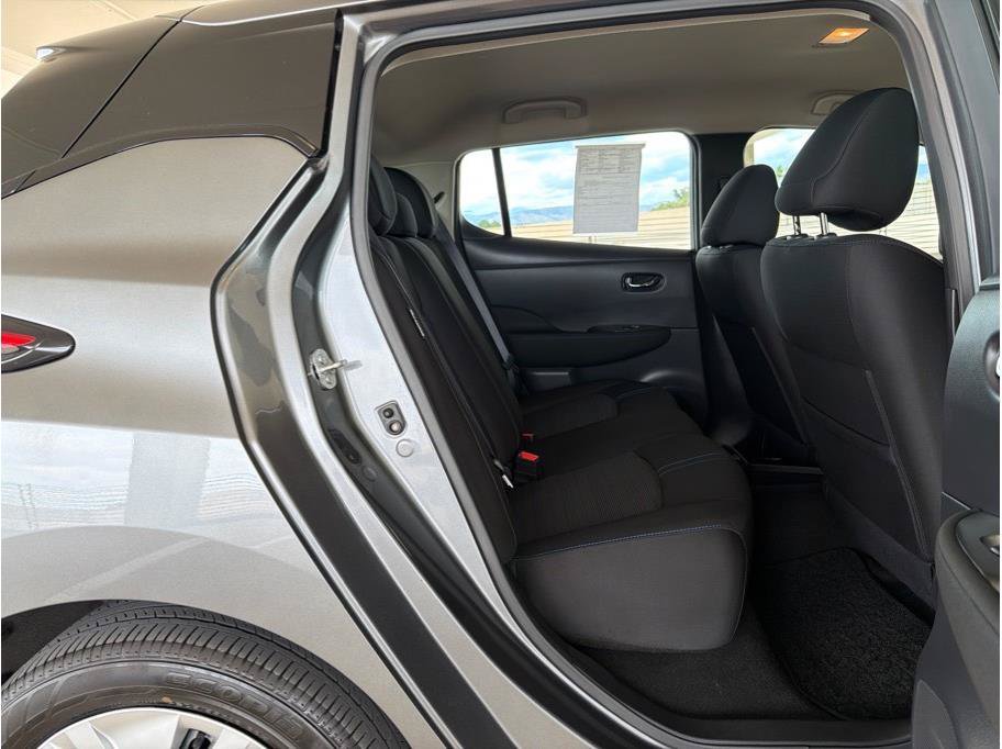 Used 2025 Nissan Leaf S FWD image 13