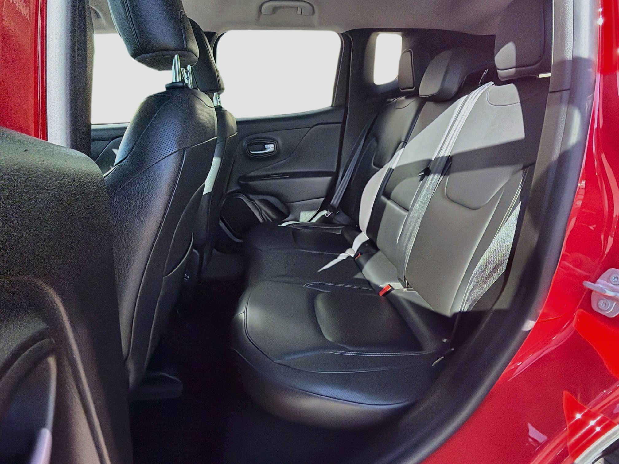 Used 2020 Jeep Renegade Limited AWD/4WD image 26