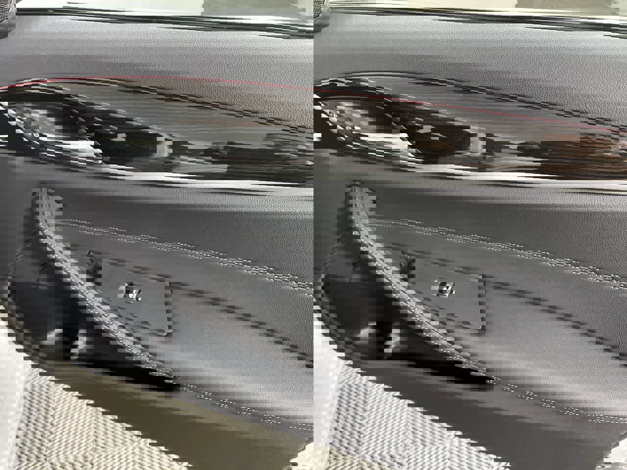 Certified 2023 BMW 530i xDrive w/ Convenience Package image 17