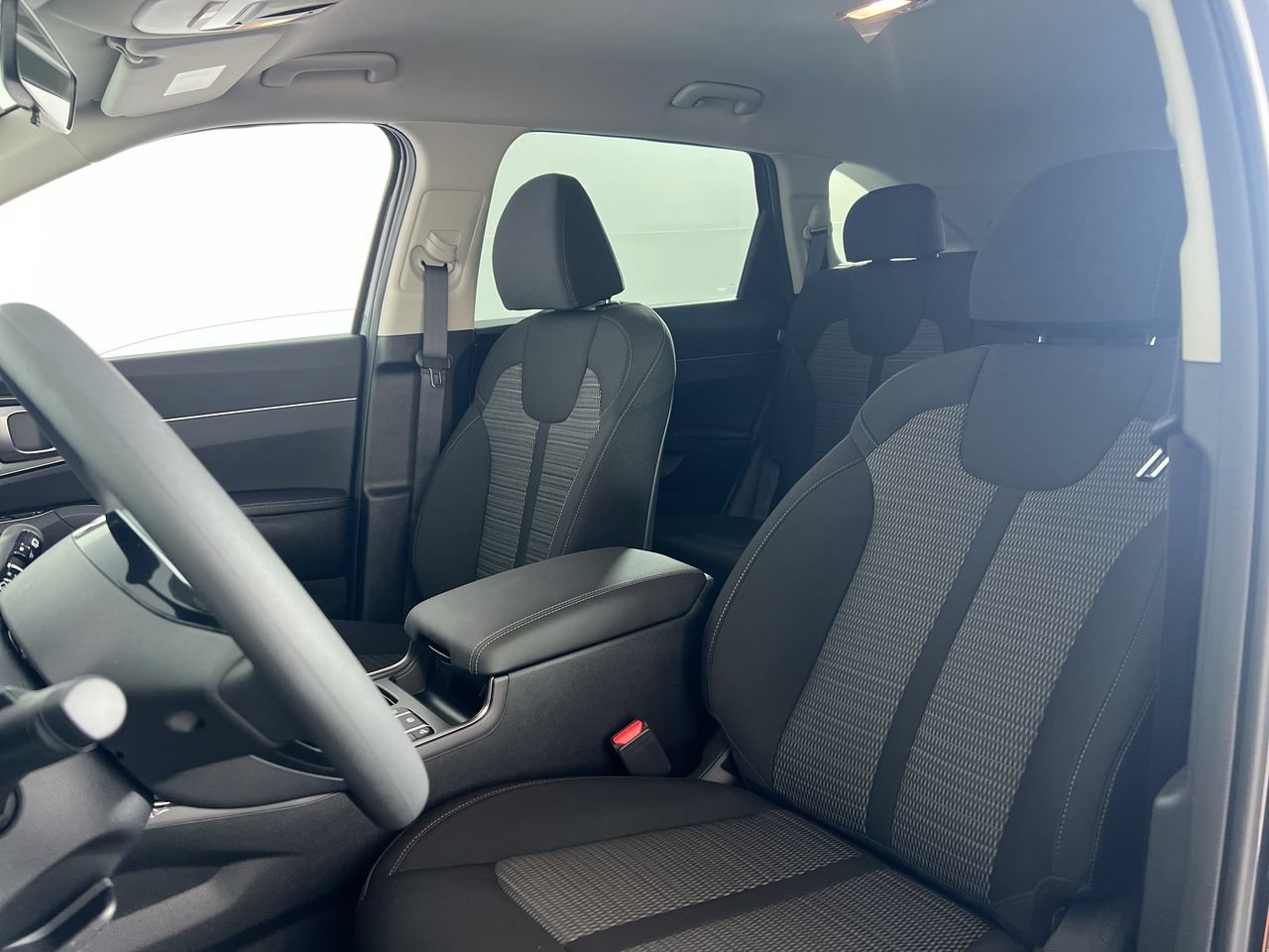 New 2026 Kia Sorento LX FWD image 12