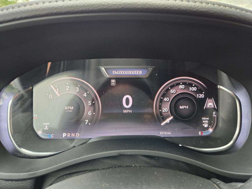 Used 2025 RAM 2500 Laramie AWD/4WD image 21
