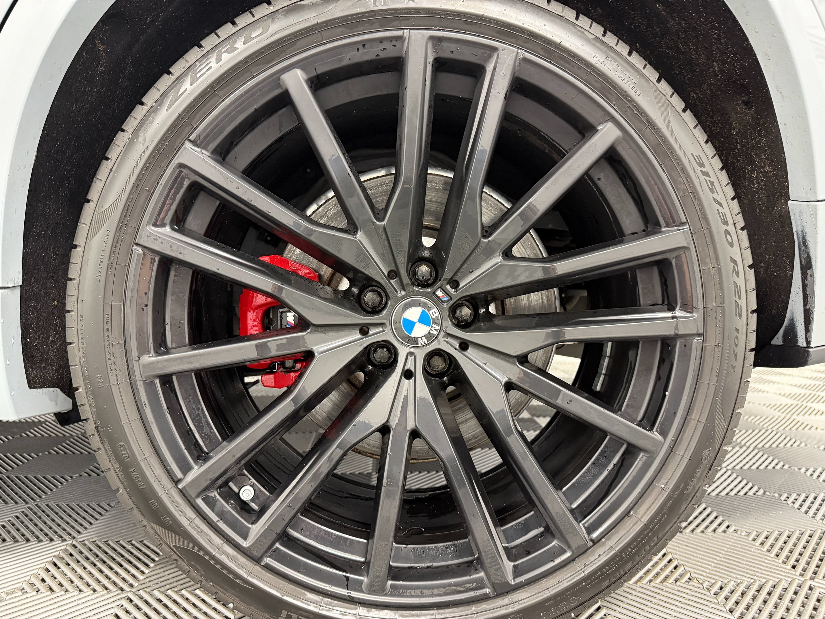 Used 2024 BMW X5 M60i AWD/4WD image 45
