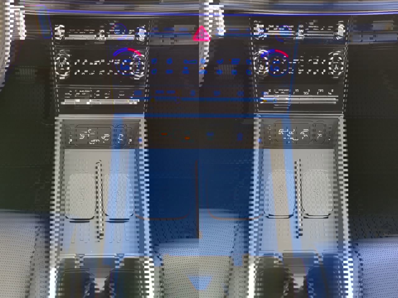 Used 2024 Hyundai Santa Fe Calligraphy image 18