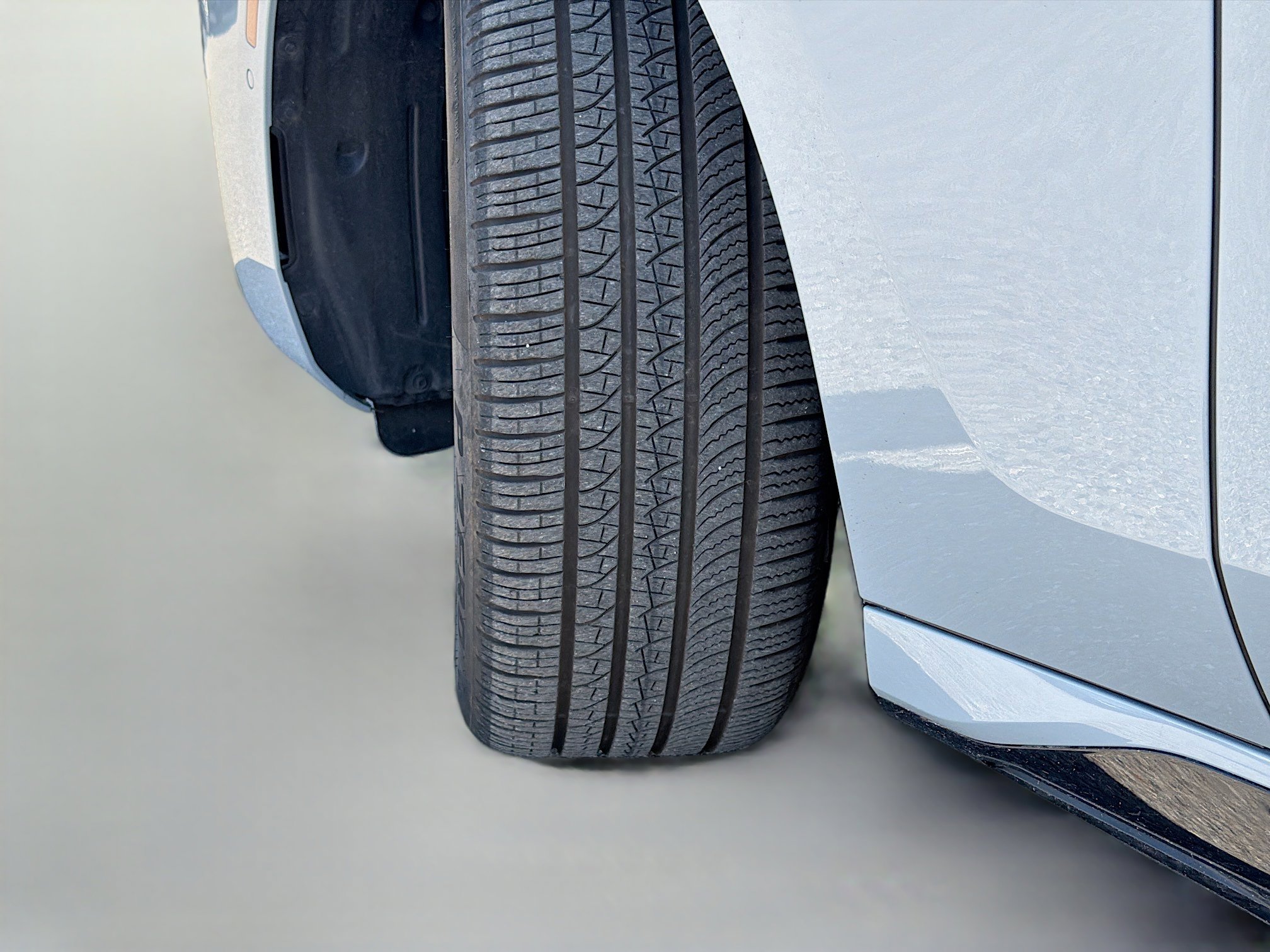 Used 2025 BMW i7 xDrive60 image 44