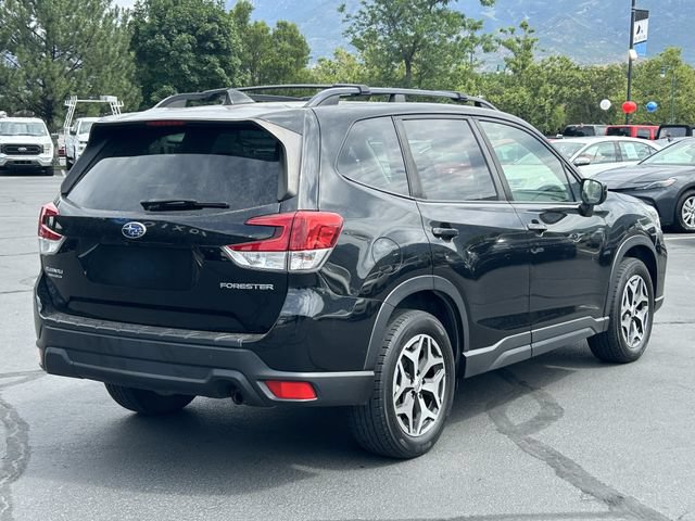 Used 2020 Subaru Forester Premium AWD/4WD image 3