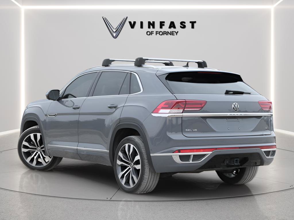 Used 2023 Volkswagen Atlas Cross Sport SEL Premium R-Line image 2