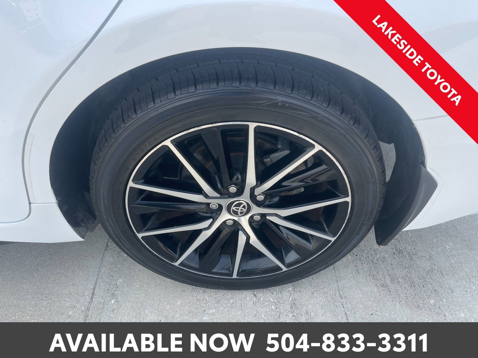 Used 2021 Toyota Camry SE FWD image 12