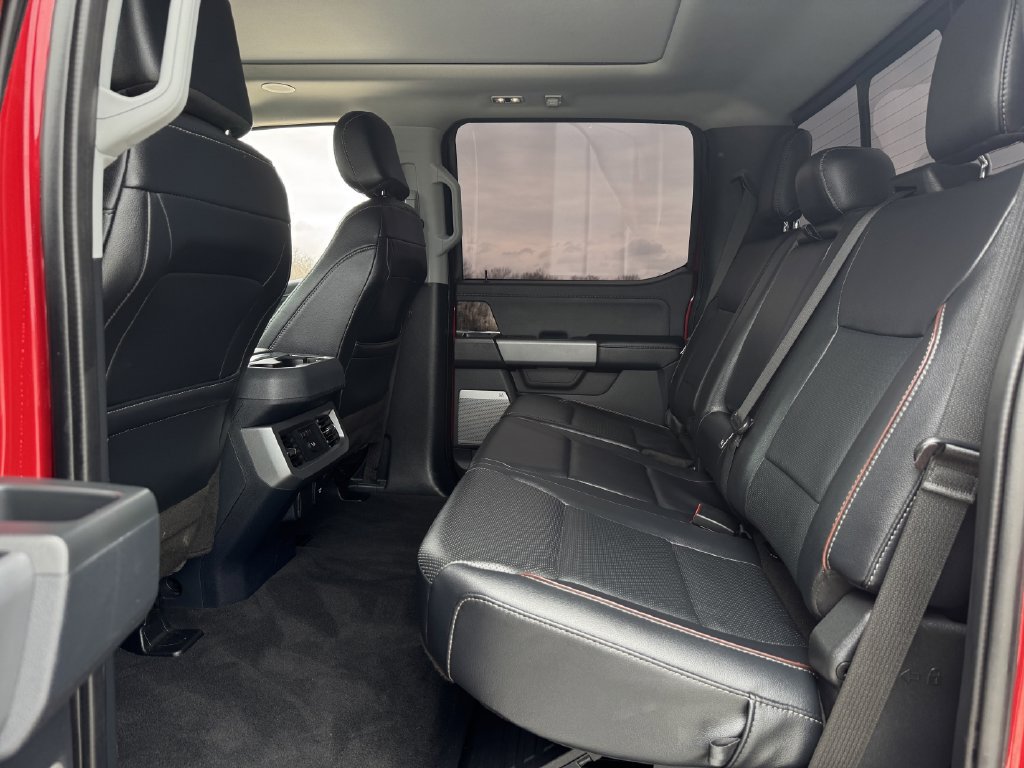 Used 2023 Ford F250 Lariat w/ Lariat Ultimate Package AWD/4WD image 31