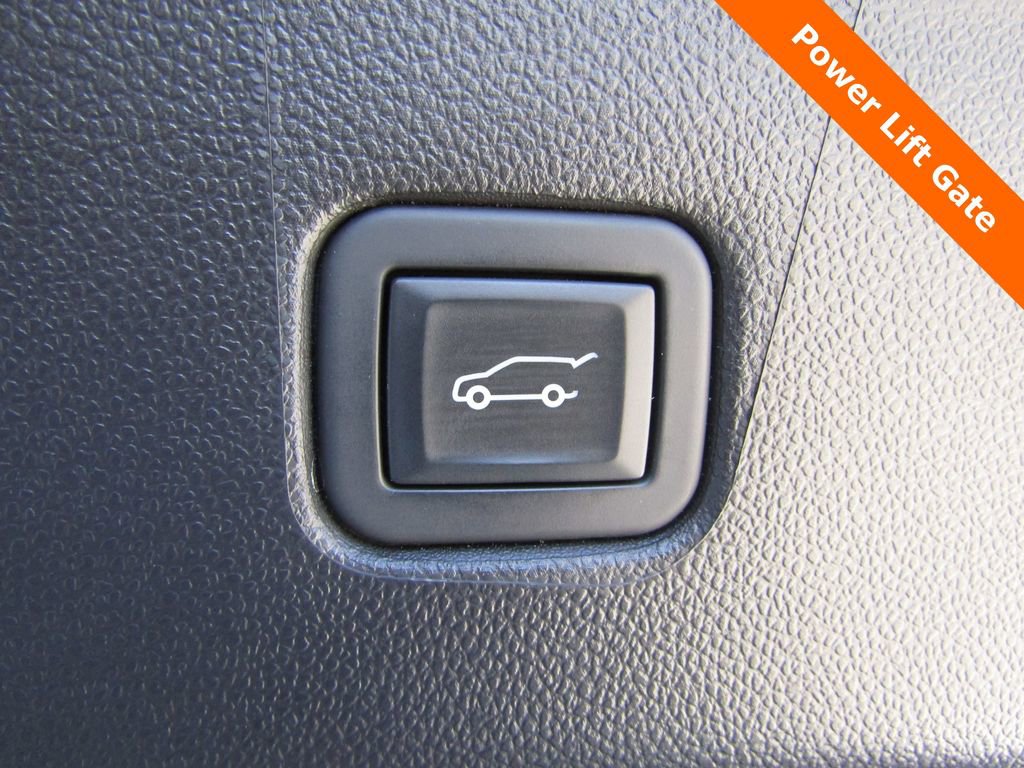 Used 2024 Chevrolet Blazer RS w/ Driver Confidence II Package AWD/4WD image 23
