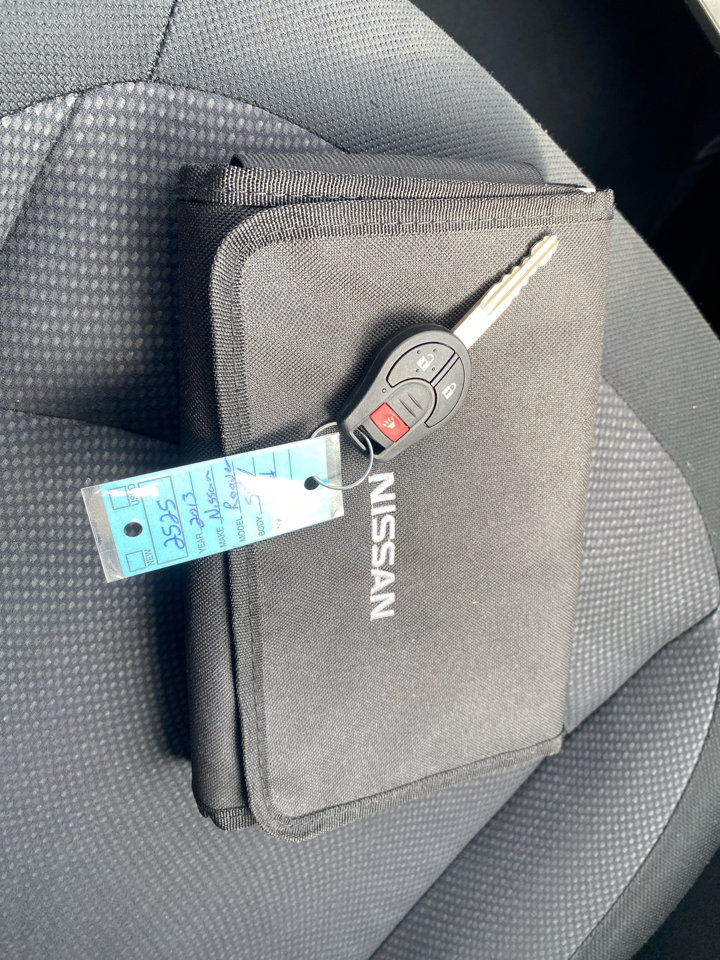 Used 2013 Nissan Rogue S image 21