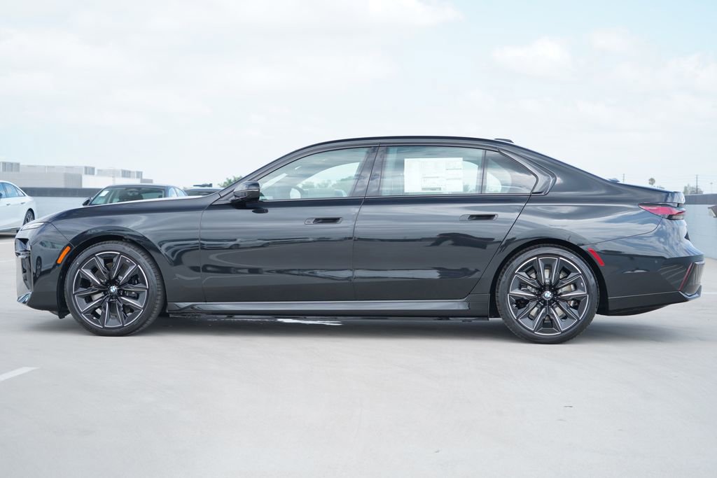 New 2026 BMW i7 xDrive60 AWD/4WD image 4