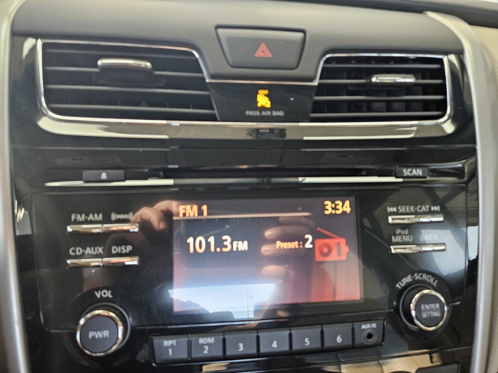 Used 2013 Nissan Altima 2.5 SL FWD image 23