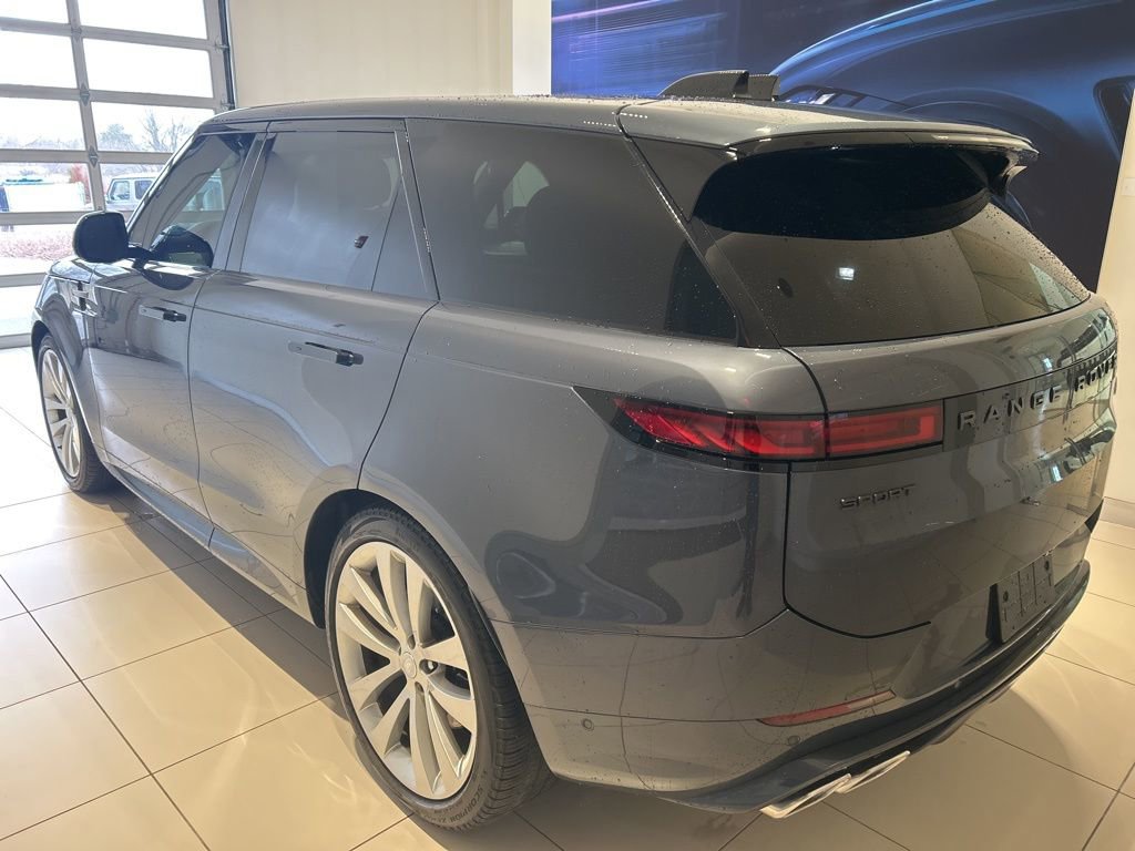 Used 2023 Land Rover Range Rover Sport First Edition image 2