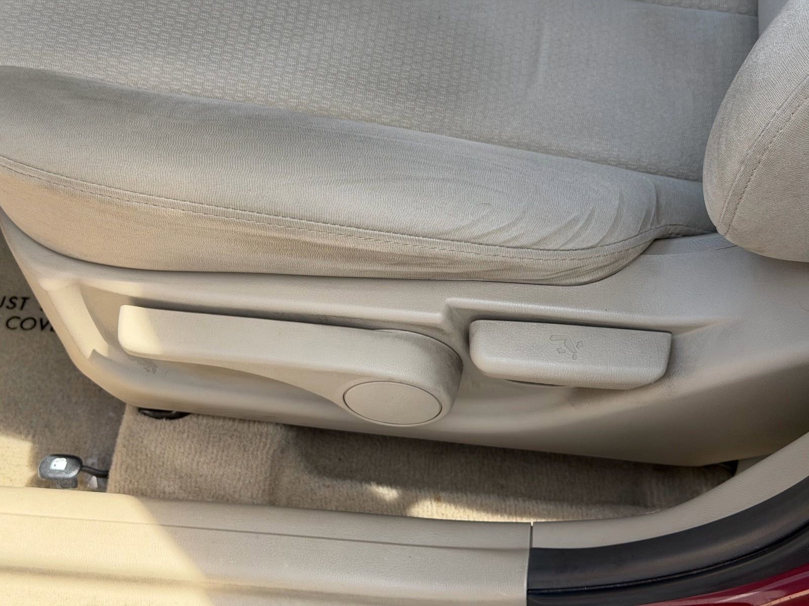 Used 2007 Hyundai Elantra Sedan FWD image 18