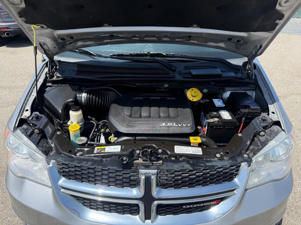 Used 2014 Dodge Grand Caravan SE w/ Quick Order Package 29E SE FWD image 42