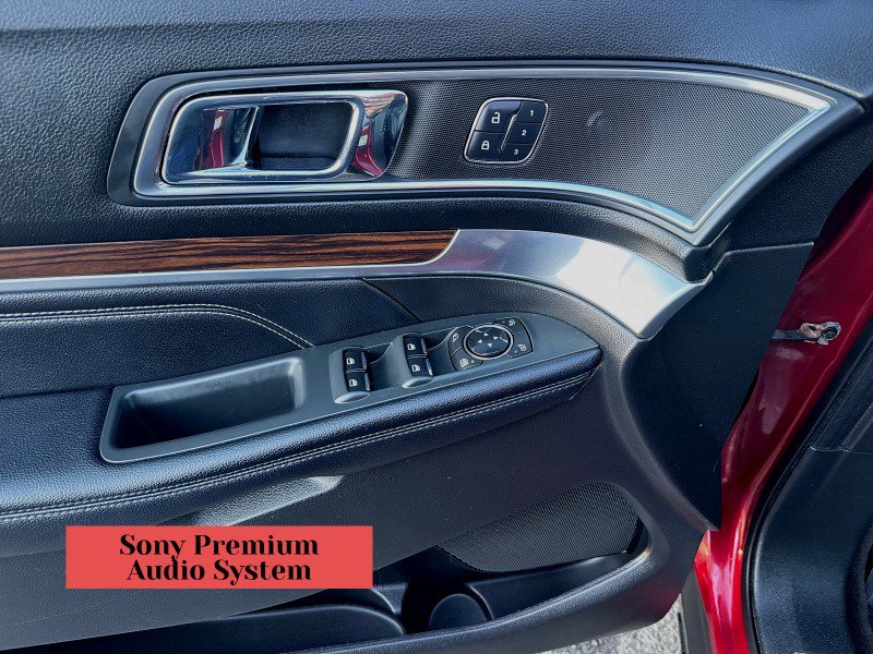 Used 2017 Ford Explorer Limited image 11