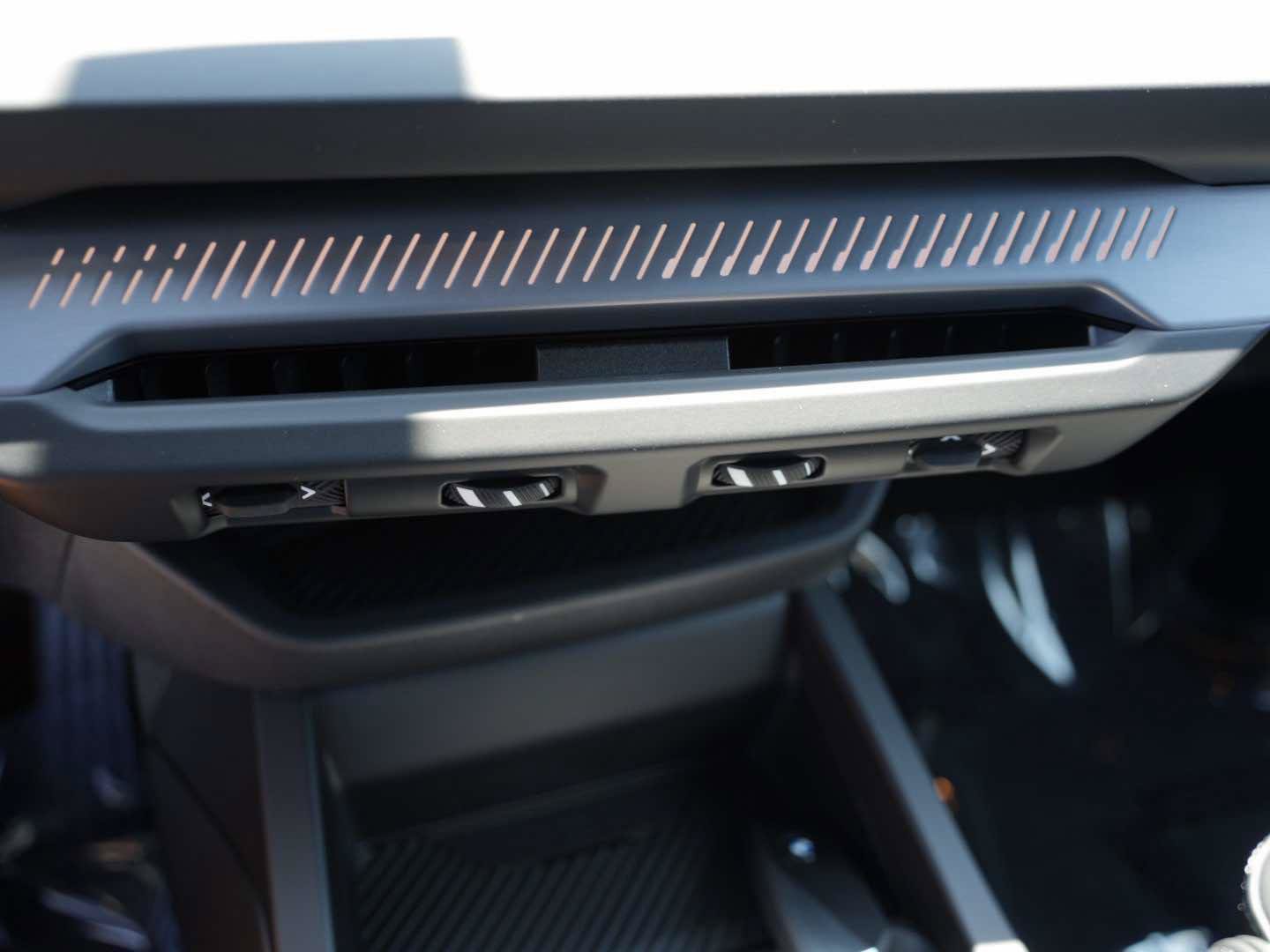New 2026 BMW 228i xDrive AWD/4WD image 19