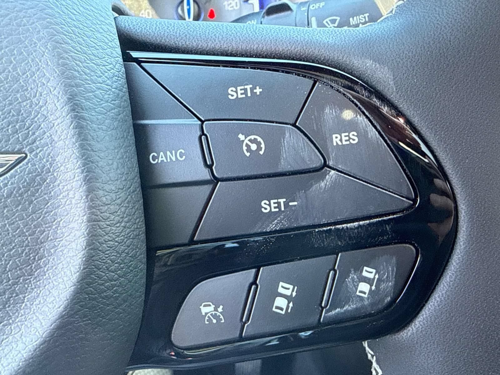 New 2026 Chrysler Pacifica Select w/ S Appearance Package FWD image 20