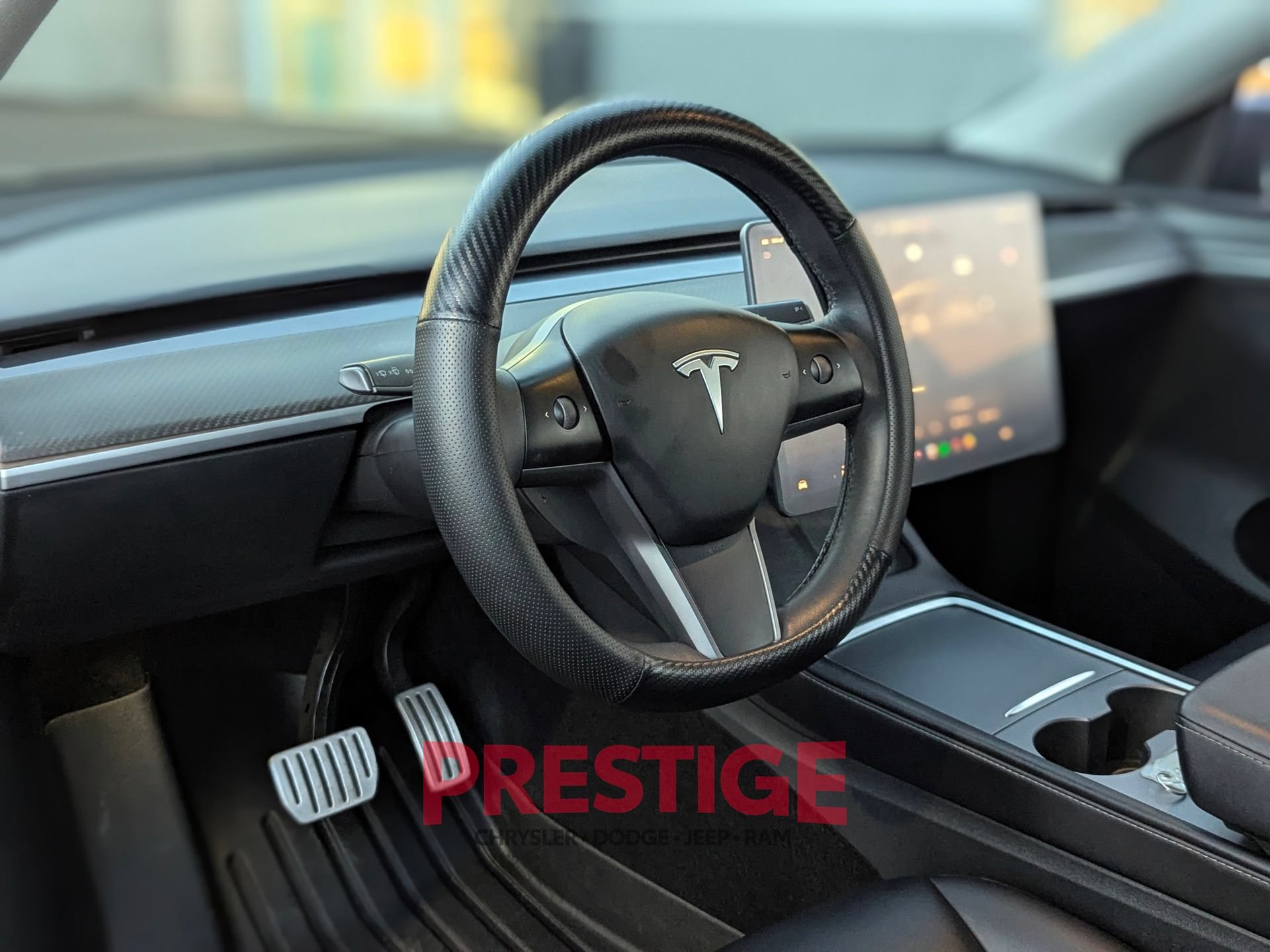 Used 2023 Tesla Model Y Performance AWD/4WD image 16