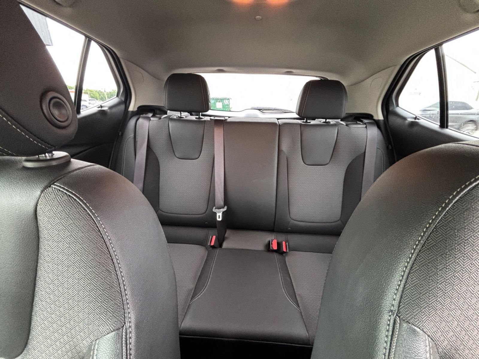 Used 2025 Buick Encore GX Preferred FWD image 38