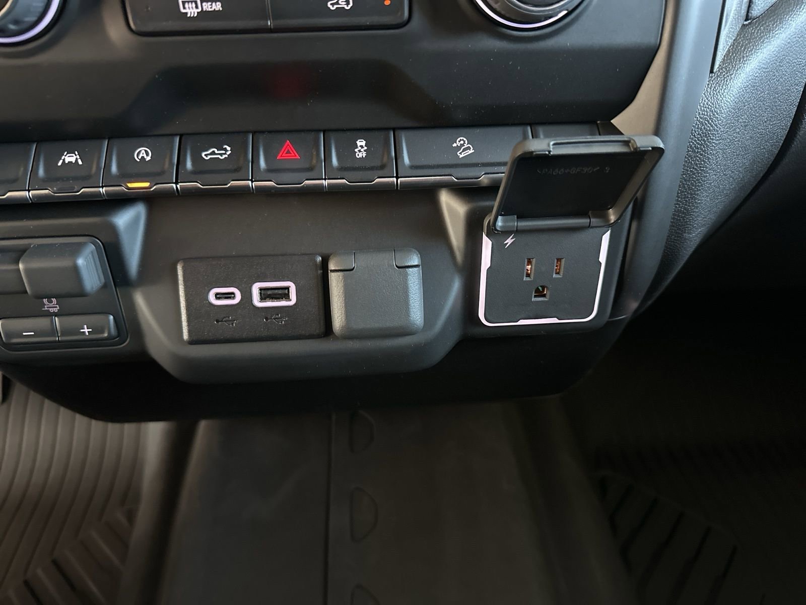 New 2026 Chevrolet Silverado 1500 Custom Trail Boss w/ Turbomax Blackout Package AWD/4WD image 29