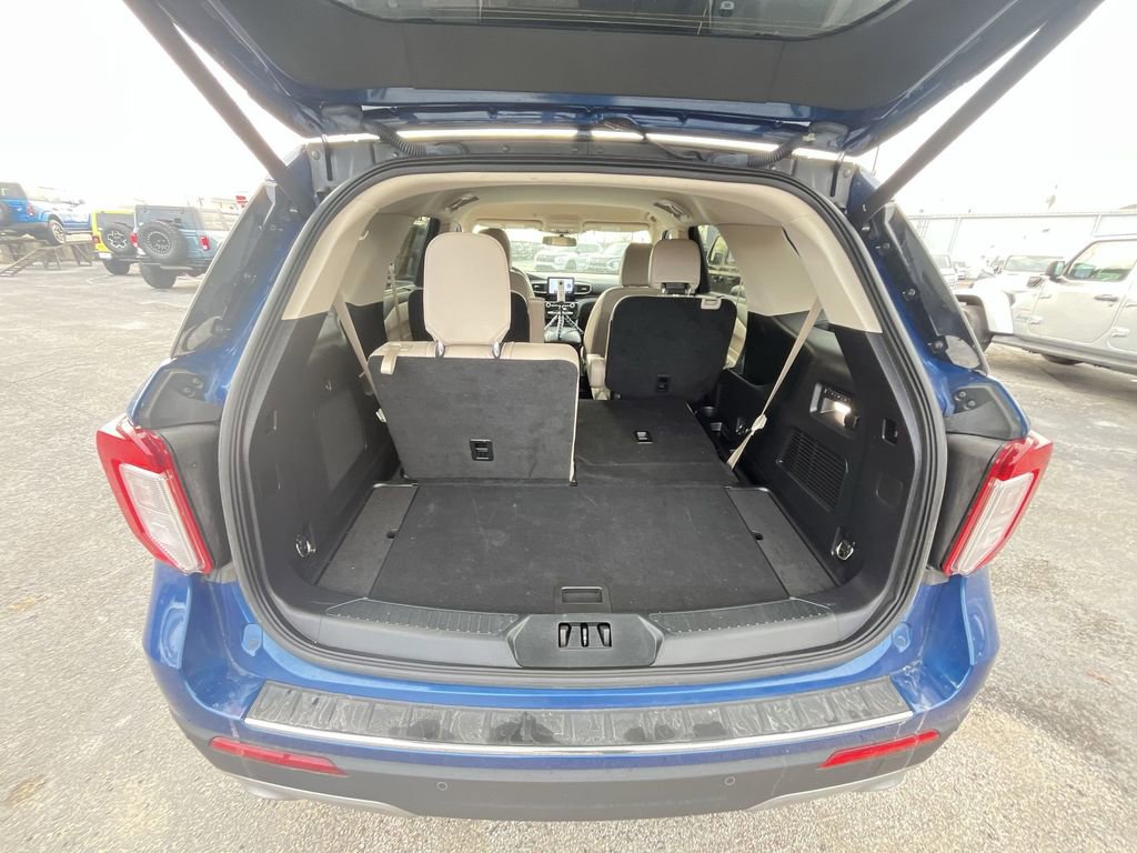 Used 2022 Ford Explorer Limited w/ Equipment Group 301A image 23