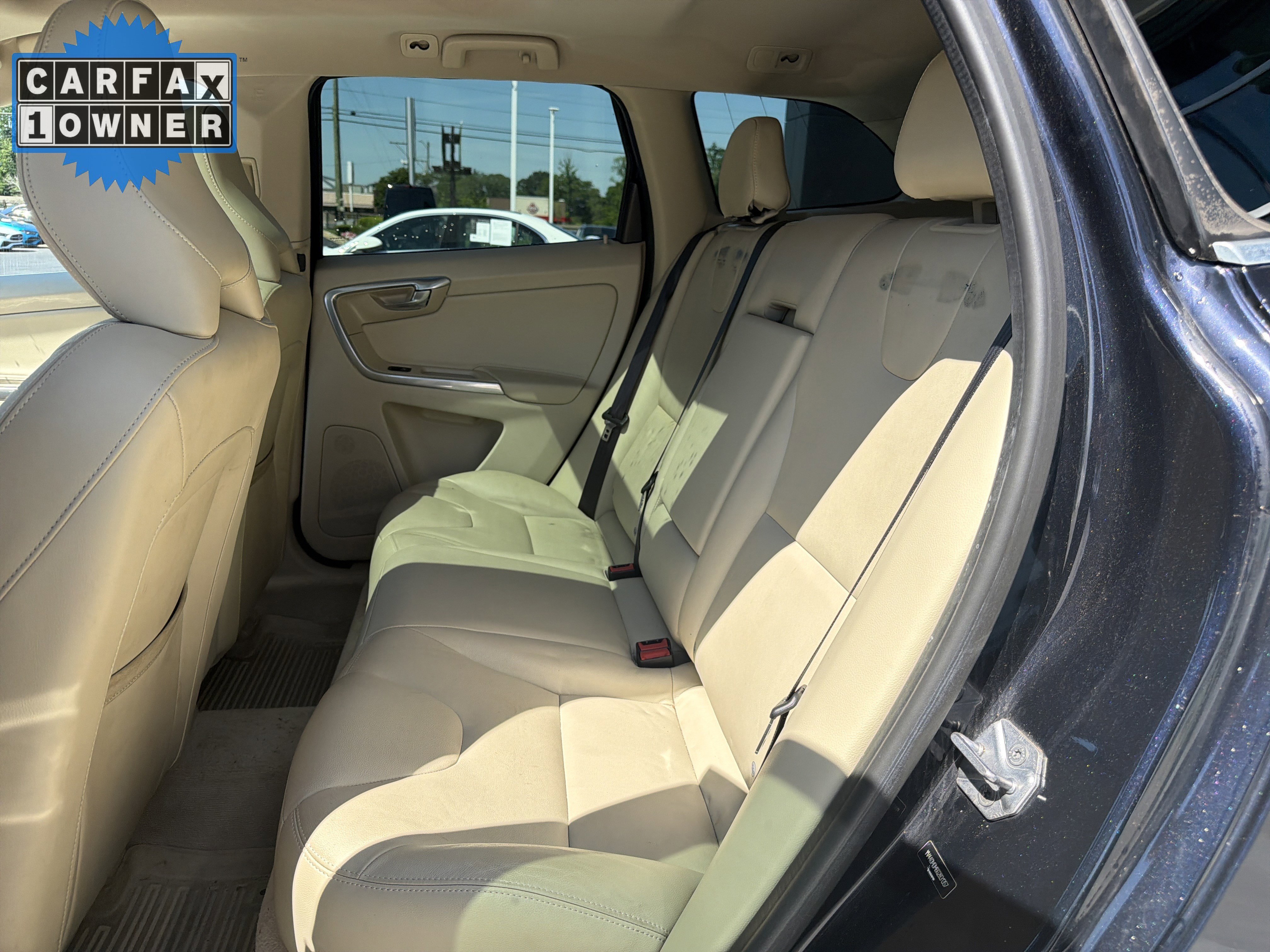 Used 2016 Volvo XC60 T5 Platinum w/ Climate Package FWD image 33