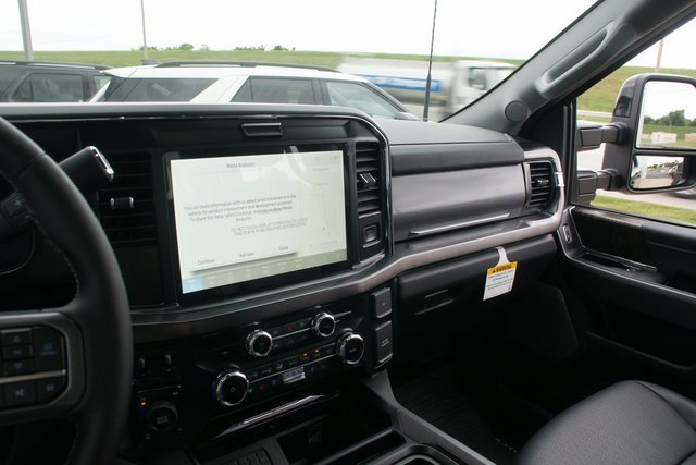 New 2026 Ford F350 Lariat image 24