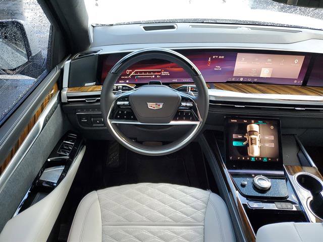 Certified 2026 Cadillac Escalade ESV Platinum Luxury image 38