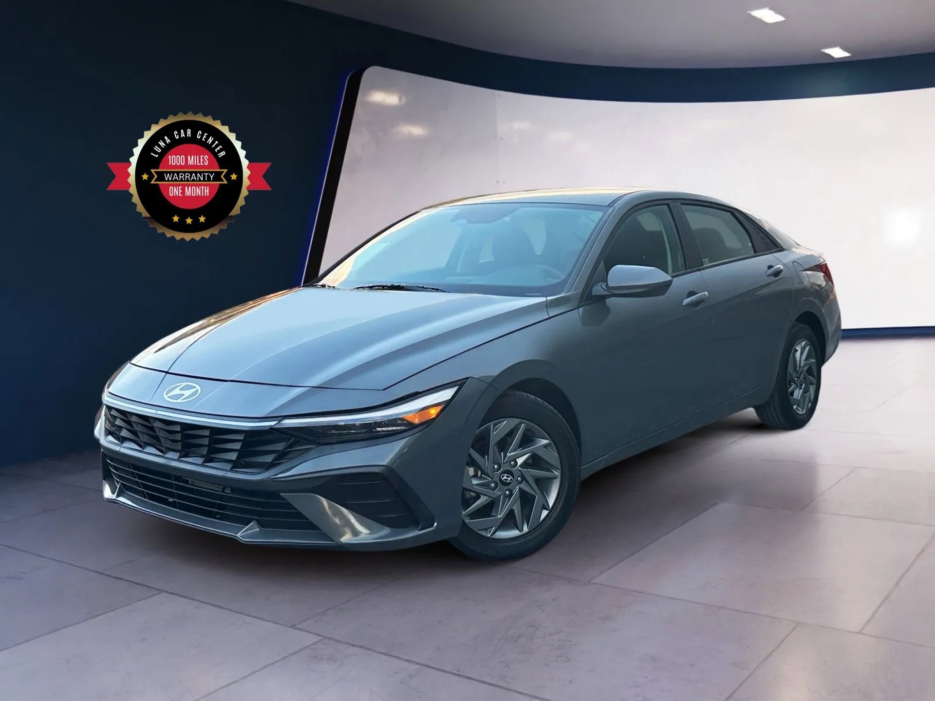 Used 2024 Hyundai Elantra SEL image 1