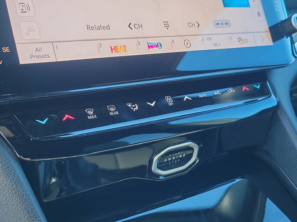 New 2027 Jeep Grand Cherokee Limited AWD/4WD image 17