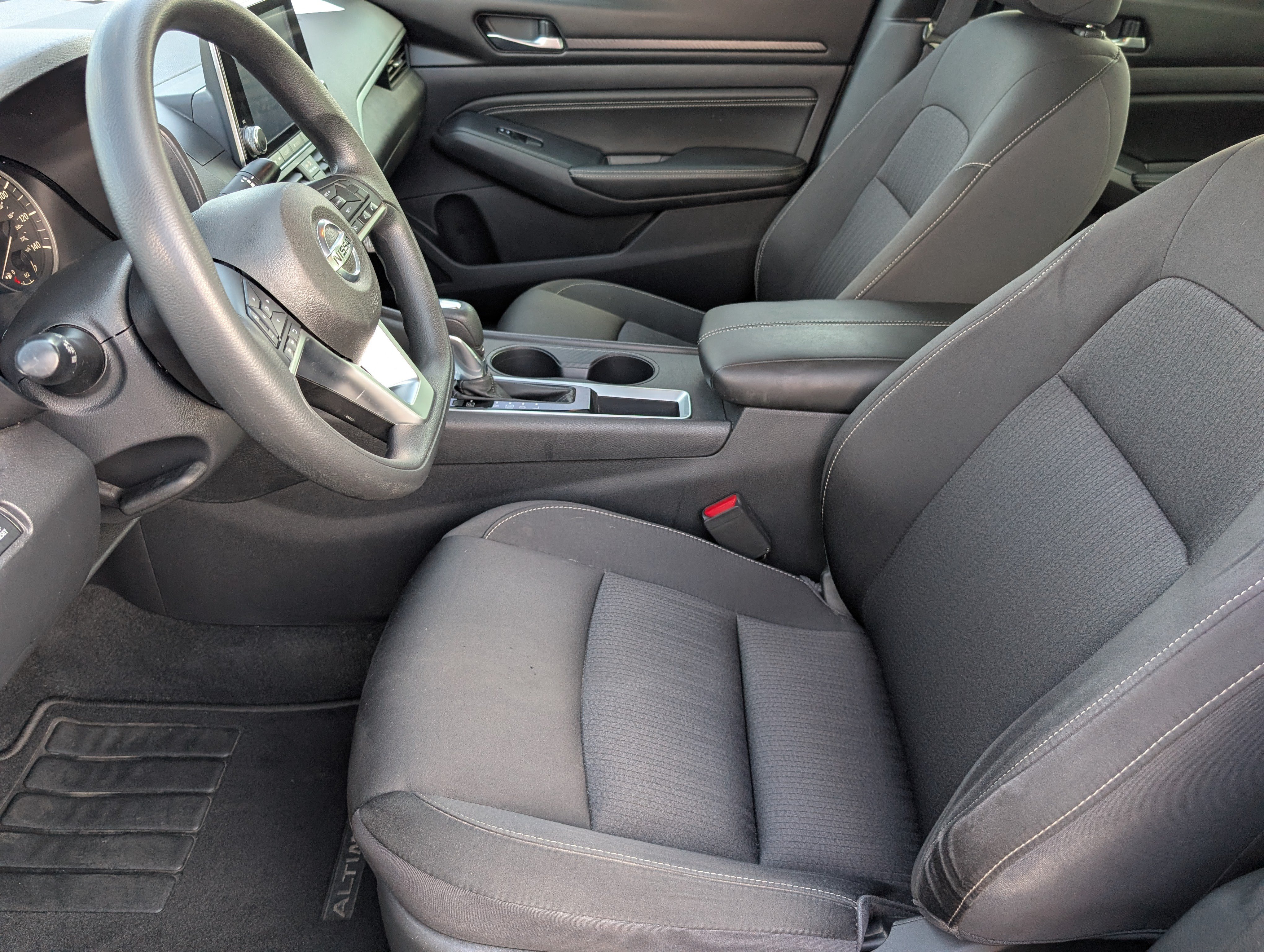 Used 2019 Nissan Altima 2.5 S FWD image 12